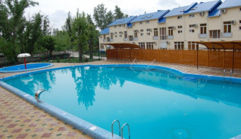 Ресторанно-гостиничный комплекс «Голубая волна»